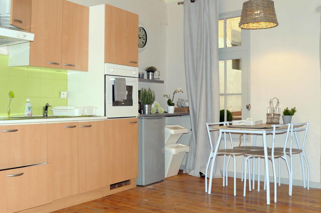 Lou Magnan Apartment L'Isle-sur-la-Sorgue Ruang foto